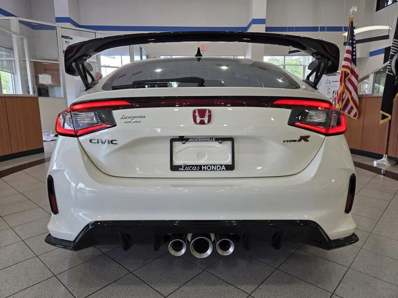 New 2025 Platinum White Pearl Honda MANUAL image 5