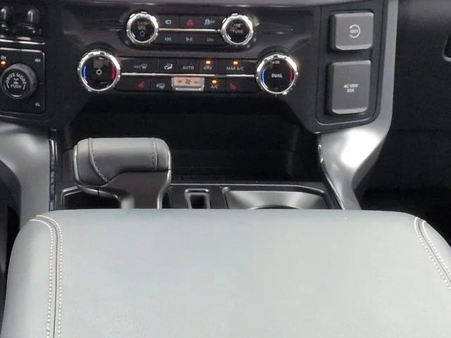 New 2026 White Ford XLT image 19