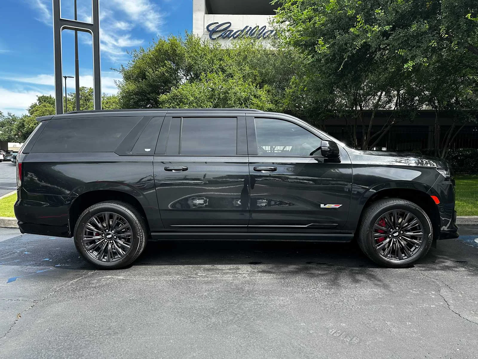 Used 2024 Black Diamond Tricoat Cadillac V-Series image 6