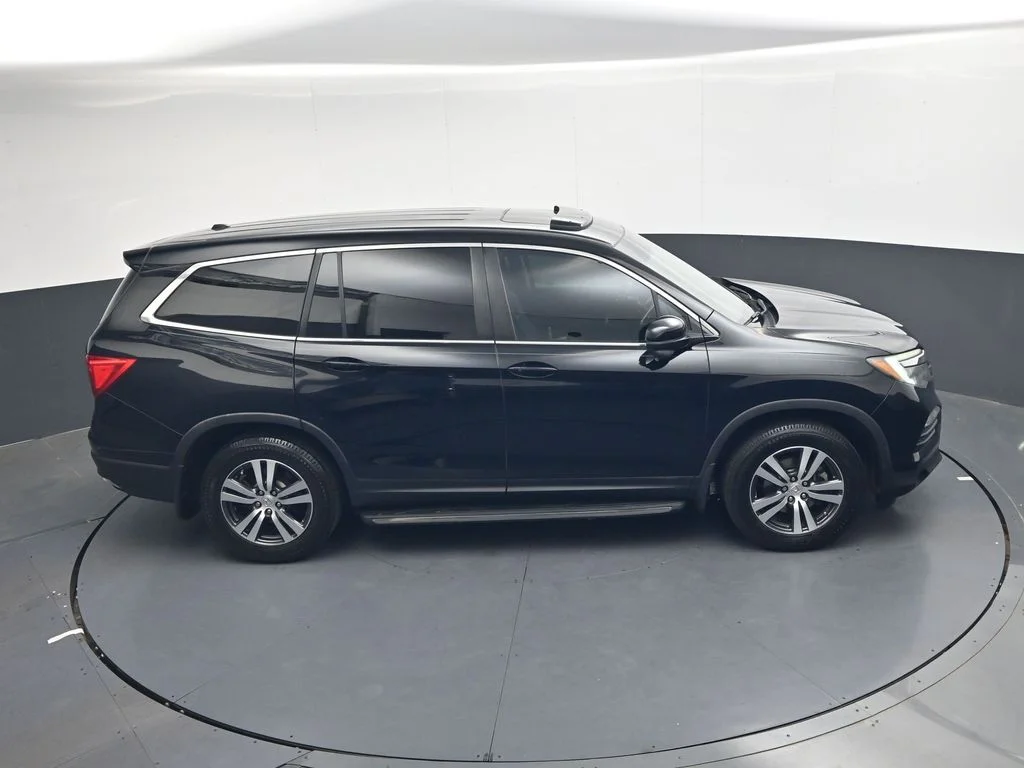 Used 2016  Honda EX-L image 25