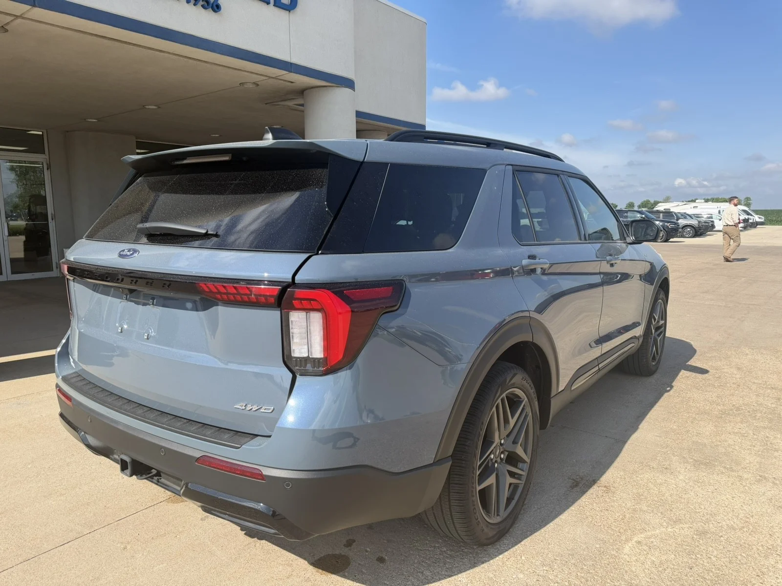 Used 2025 Vapor Blue Metallic Ford ST-Line image 10