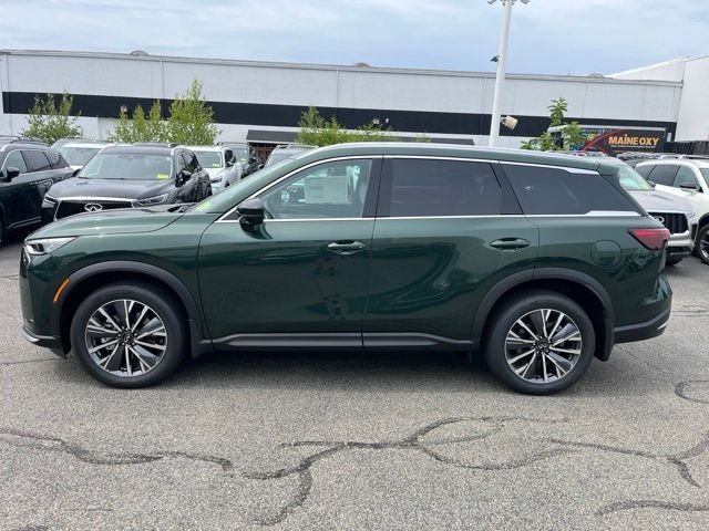 New 2027 DEEP EMERALD INFINITI Luxe AWD image 6