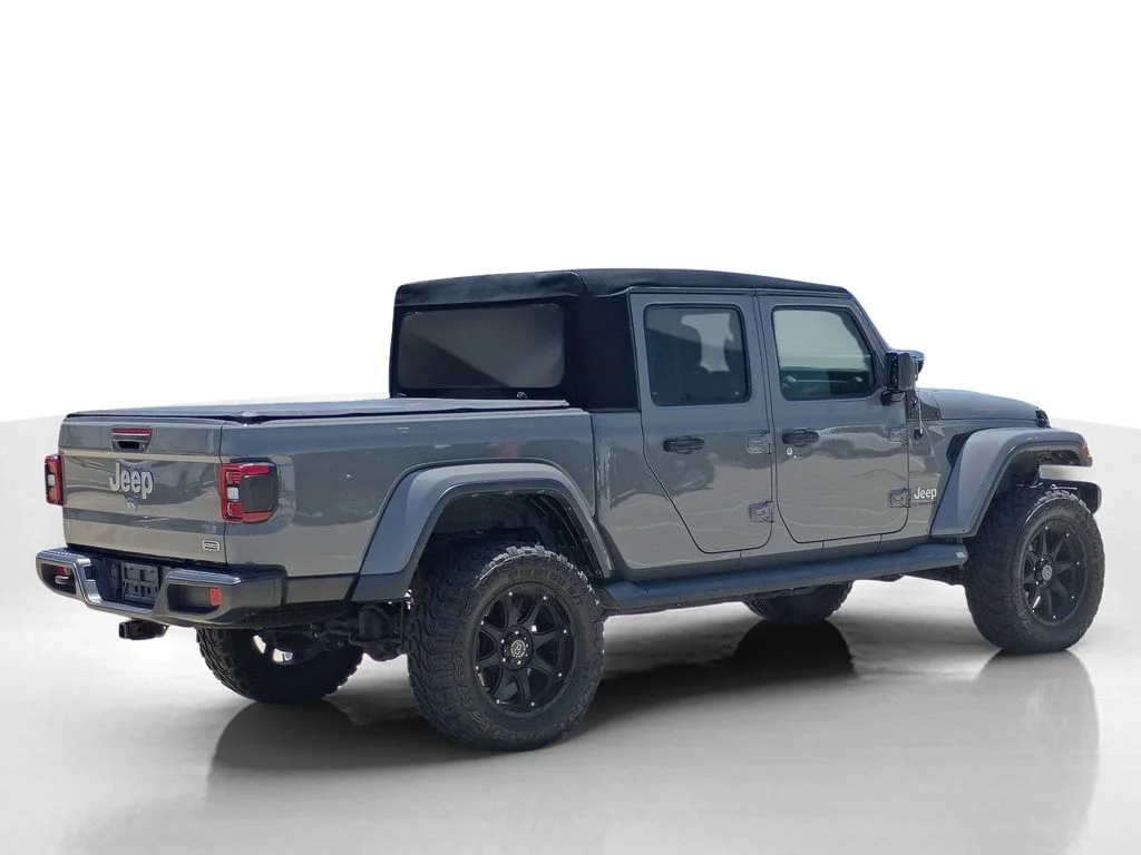 Used 2020 Gray Jeep Overland image 7