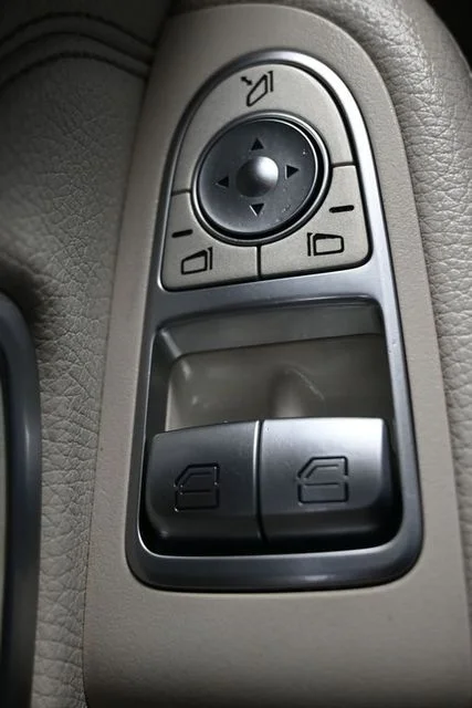 Used 2018 Gray Mercedes-Benz C 300 image 24