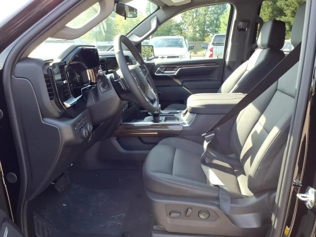 2026 Chevrolet Silverado 1500 LT Trail Boss - Photo 7