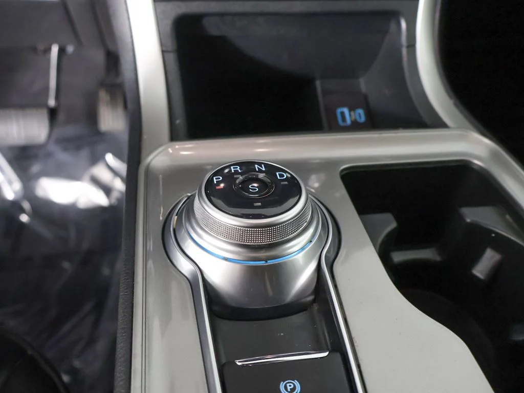 Used 2023 Black Ford SEL image 43