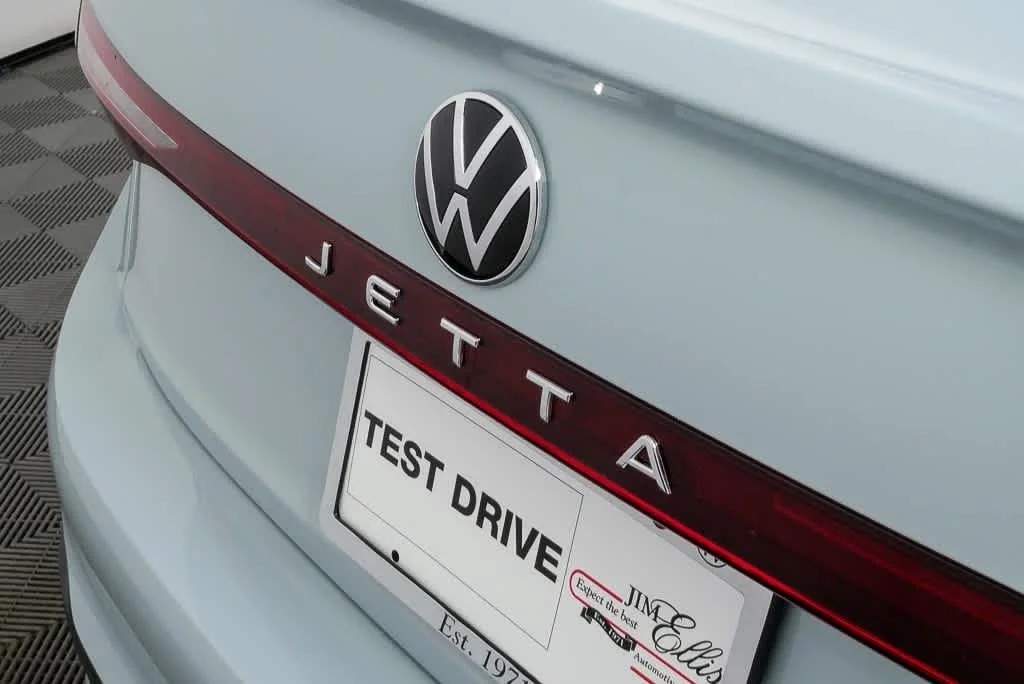 New 2026 Monument Gray Volkswagen SE image 34