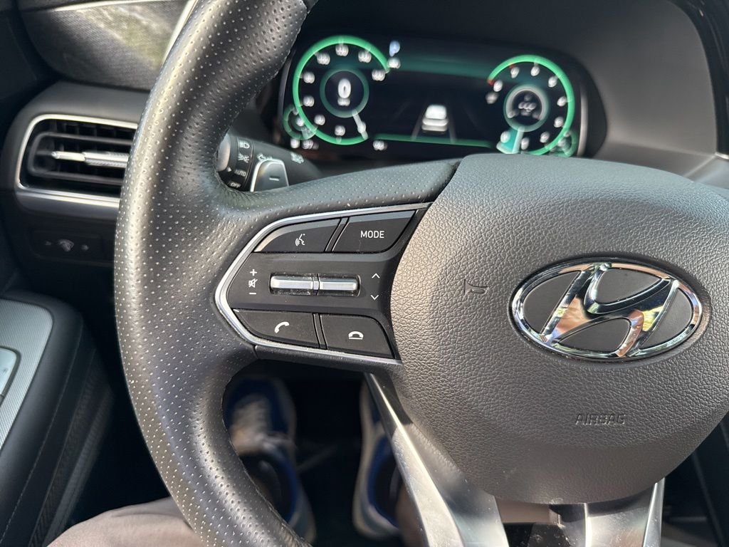 Used 2022 White Hyundai Calligraphy image 40