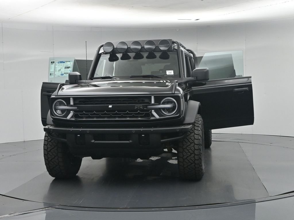 New 2026 Shadow Black Ford Badlands image 33