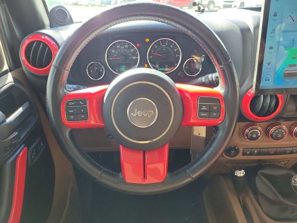 Used 2013 Black Jeep Sahara image 11