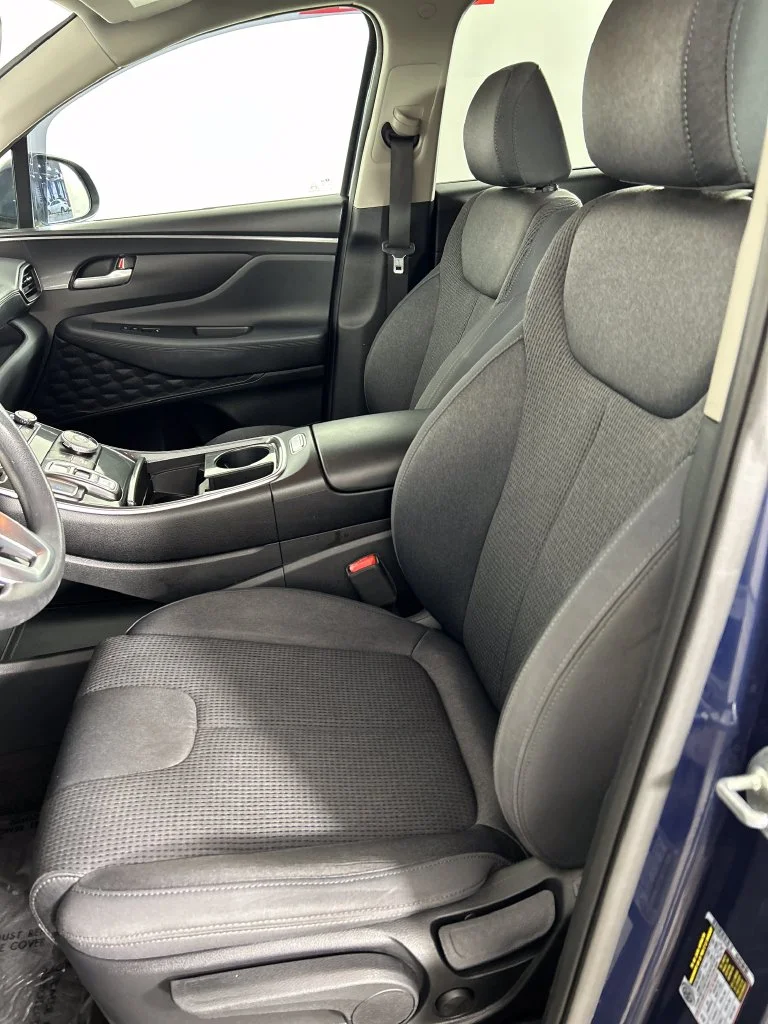 Used 2021 Blue Hyundai SE image 12