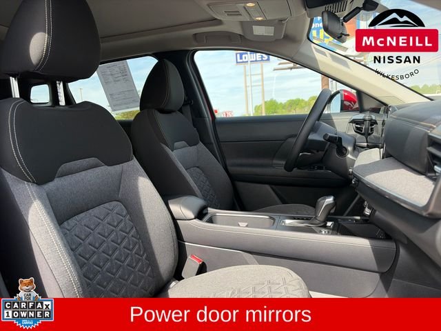 Used 2025 Red Nissan SV image 14