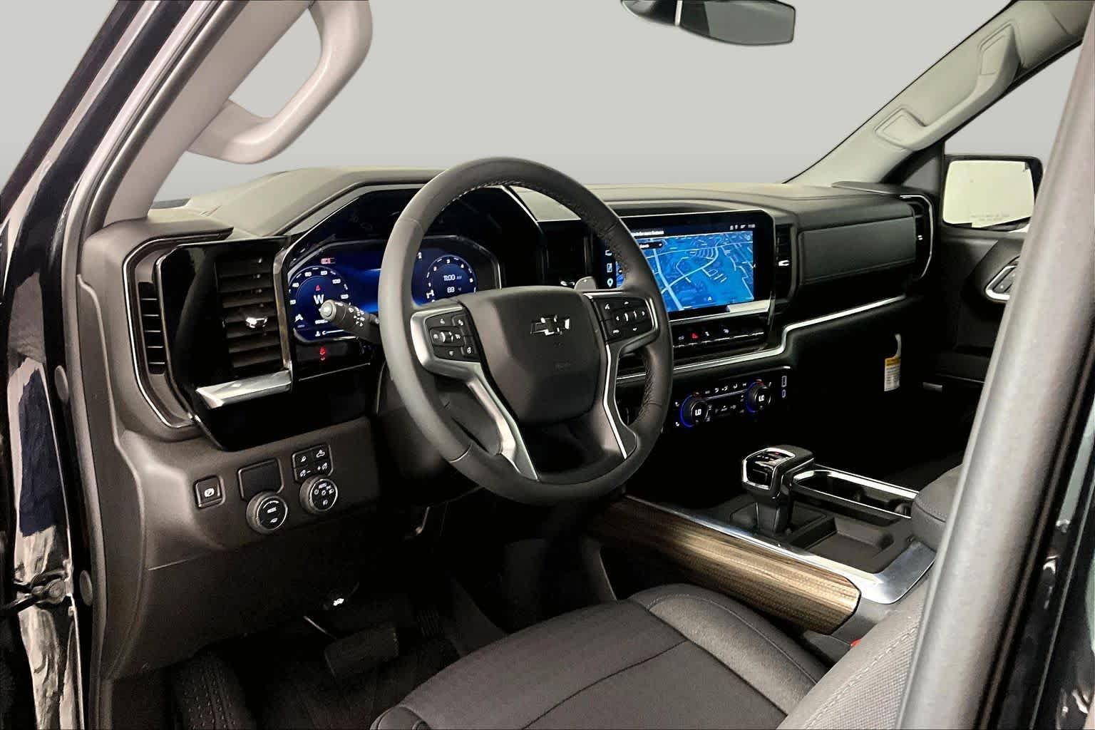 Used 2025 Black Chevrolet RST image 15