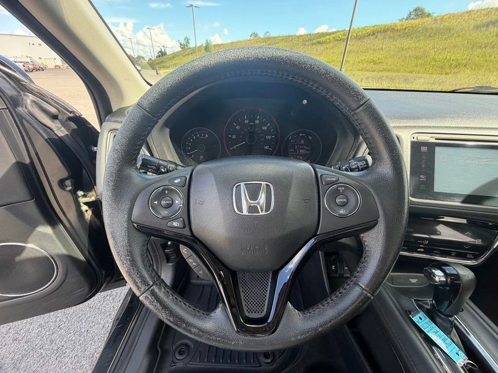 Used 2016 Black Honda EX-L image 33