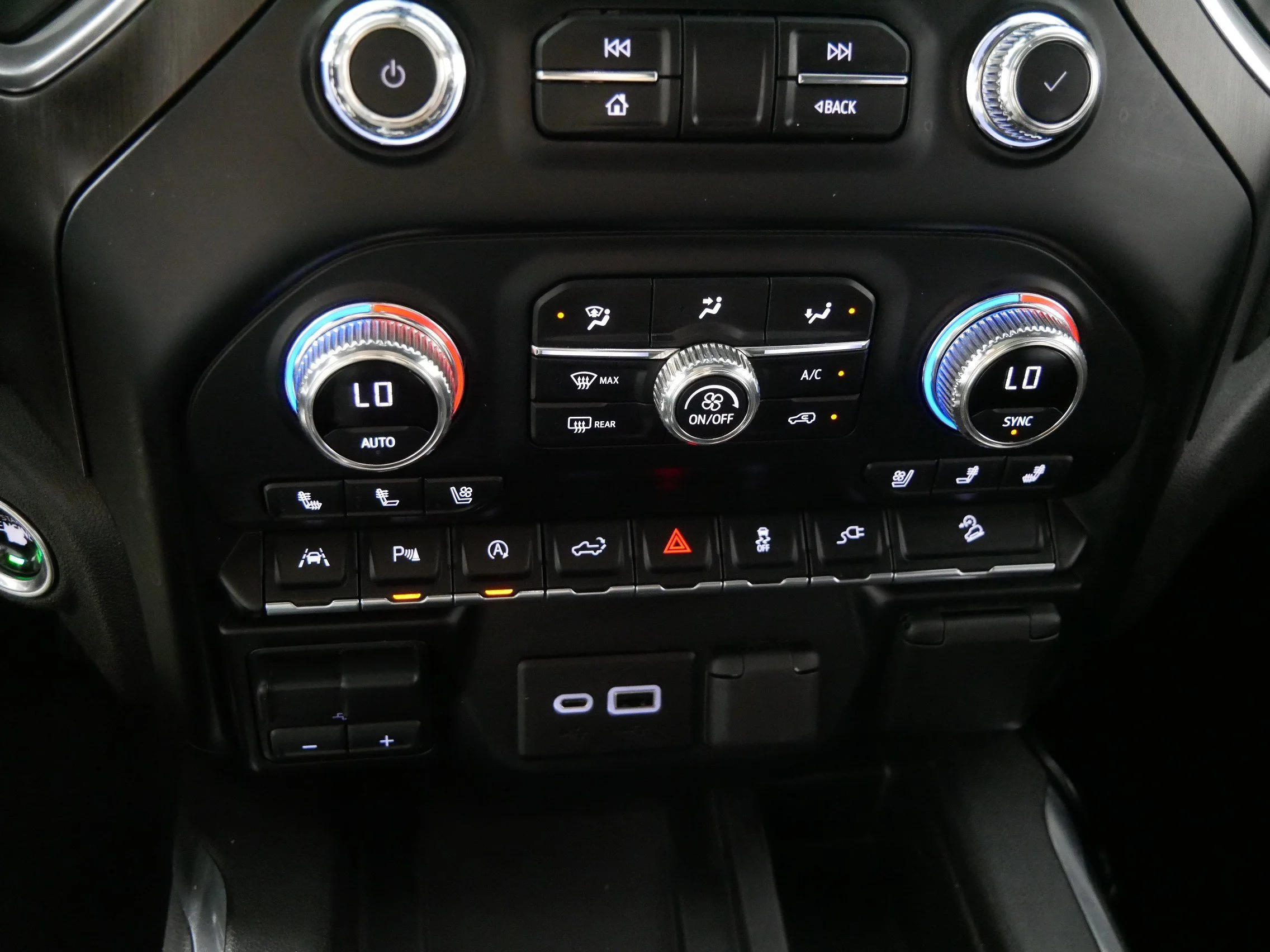 Used 2021 Satin Steel Metallic GMC AT4 image 23