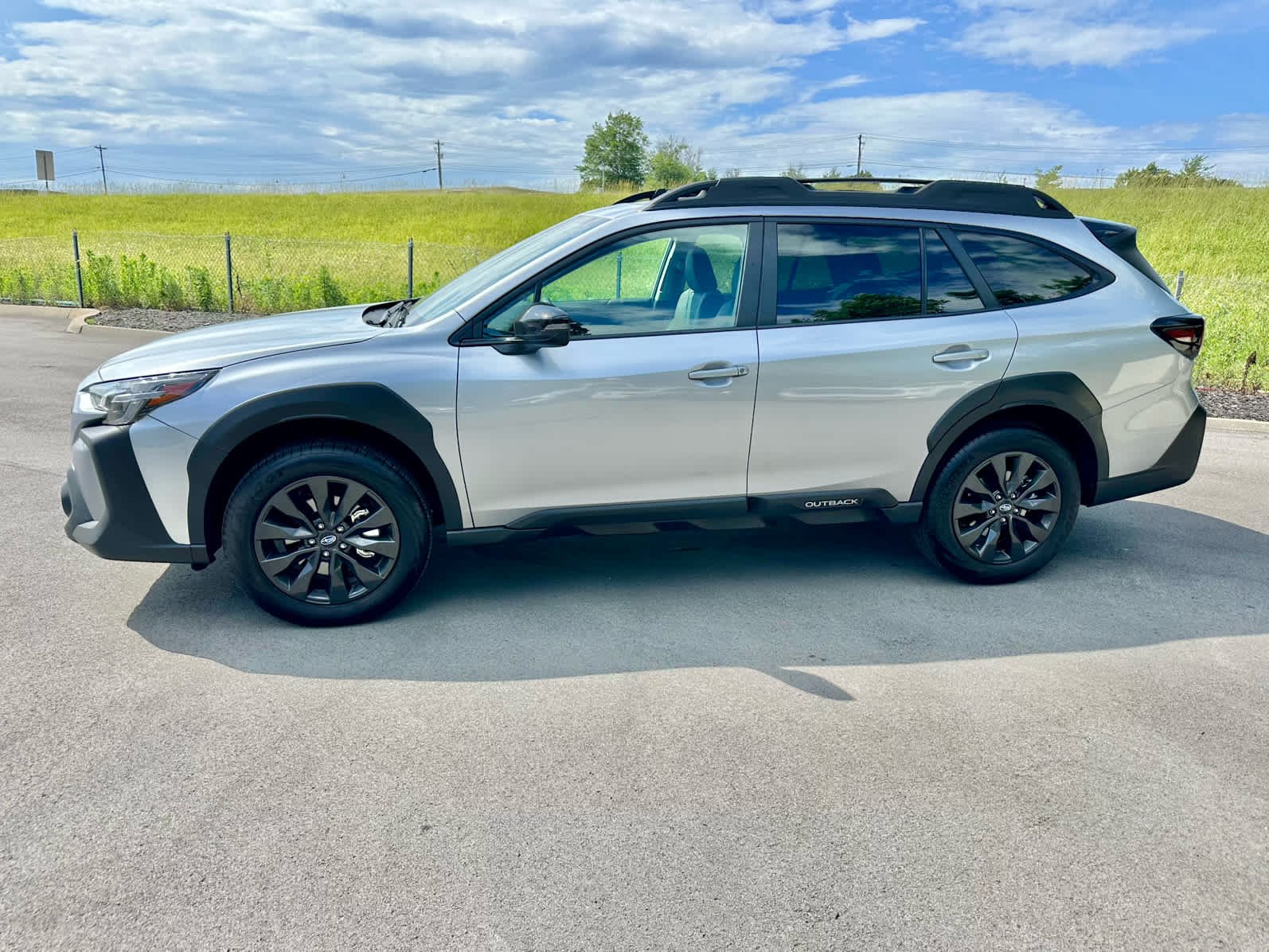 2025 Subaru Outback Onyx Edition's photo
