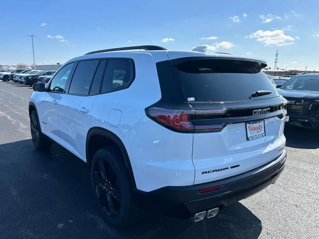 2026 GMC Acadia Elevation - Photo 8
