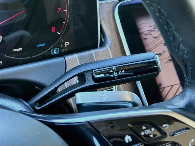 2025 Mercedes-Benz E-Class E350 - Photo 28
