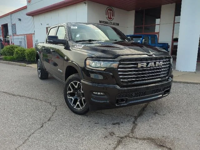 New 2026 Diamond Black Crystal Pearl-Coat Exterior Paint RAM Laramie image 3