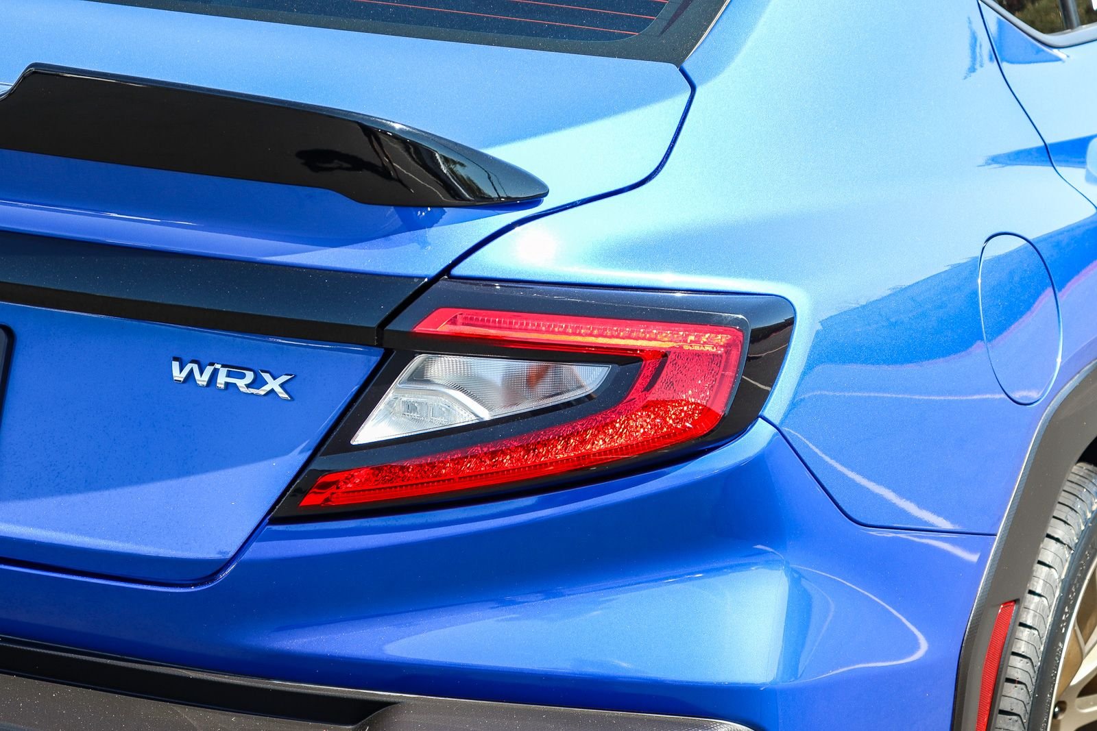 Used 2022 Blue Pearl Subaru Base image 8