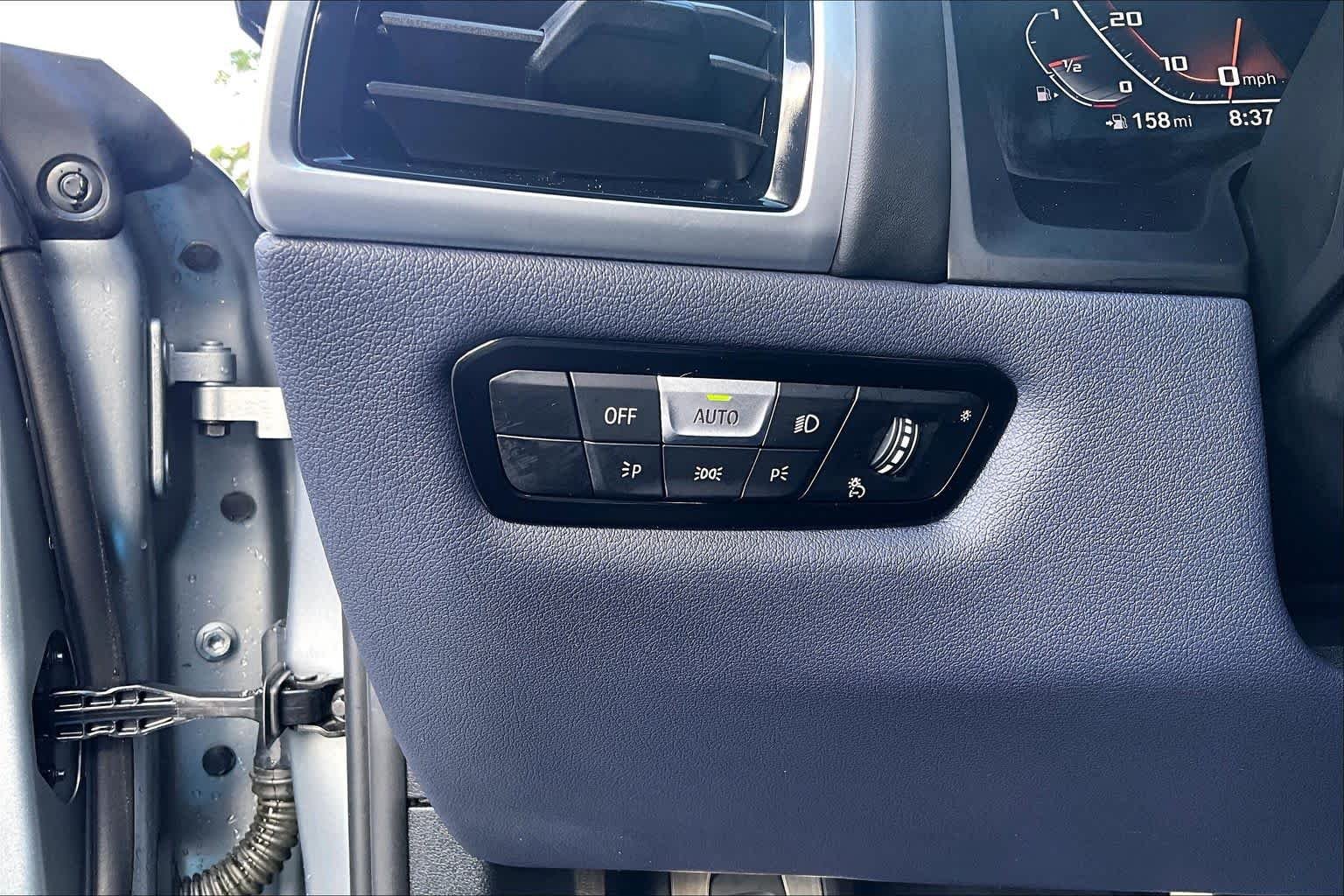 Used 2026 Frozen Pure Grey Metallic BMW M850i image 33