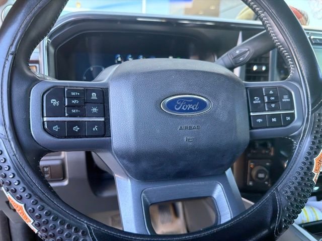 Used 2024 Star White Ford Lariat image 8