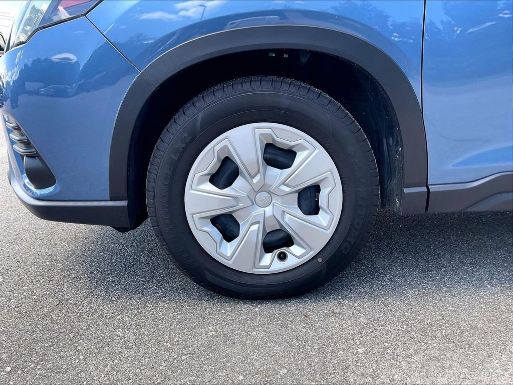 Used 2022 Horizon Blue Pearl Subaru Base image 7