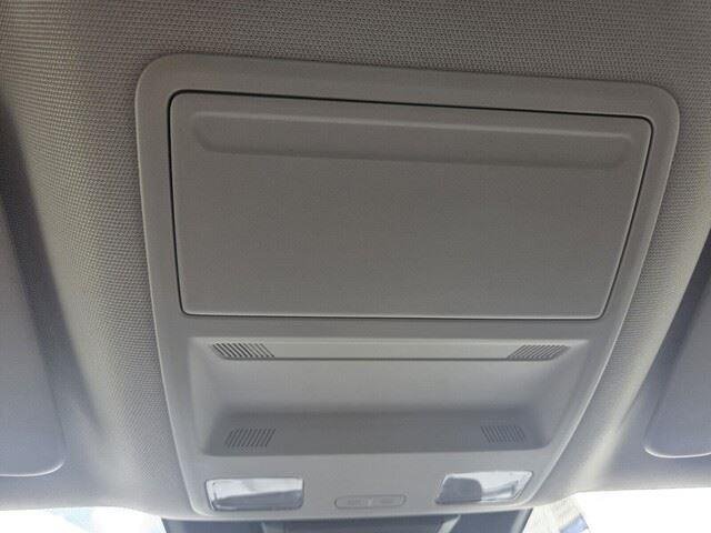 Used 2024 Oxford White Ford XL image 21