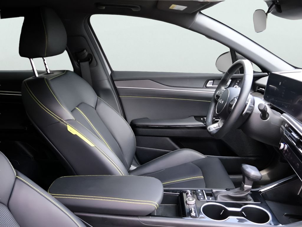 Used 2026 Wolf Gray Kia GT image 10