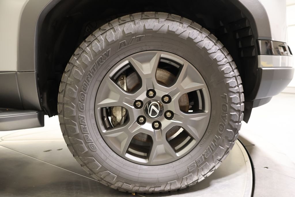 2025 Lexus GX Overtrail - Photo 12
