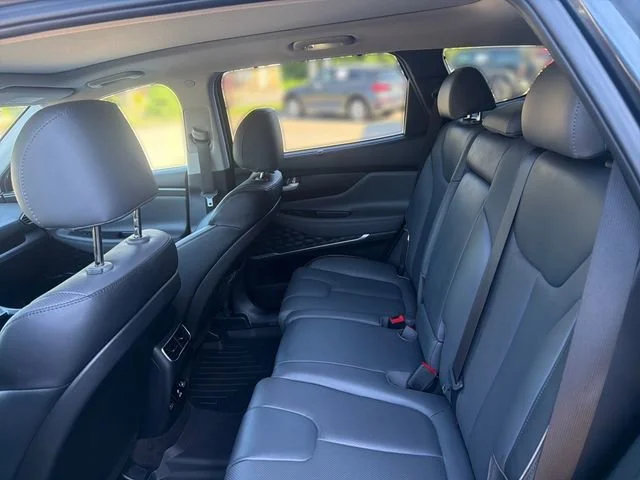 2022 Hyundai Santa Fe Limited - Photo 10