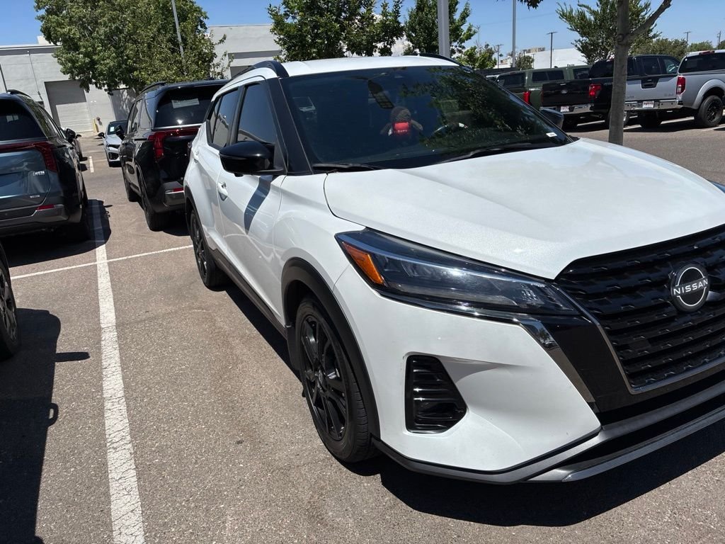 Used 2023 White Nissan SR image 7
