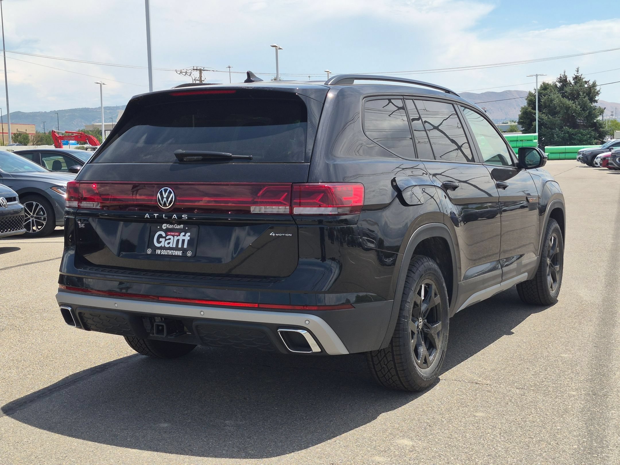 New 2026 Deep Black Pearl Volkswagen 2.0T Peak Edition image 3