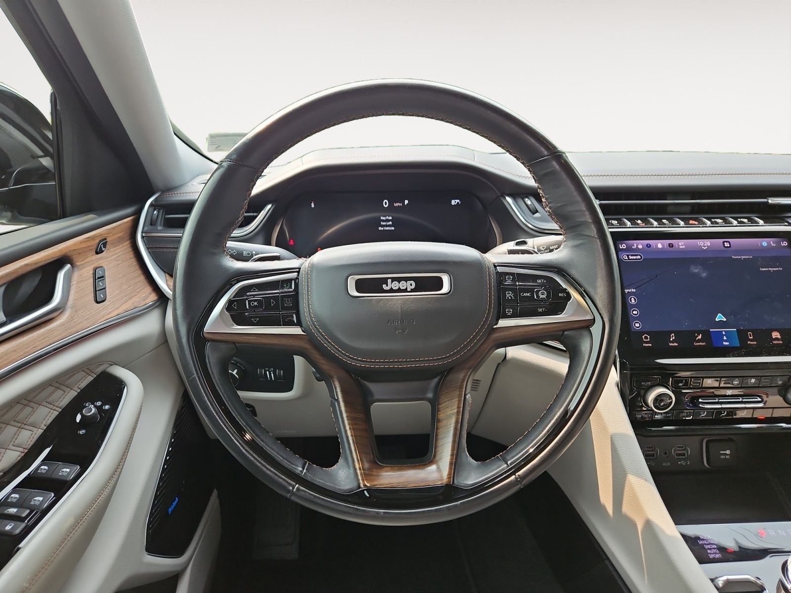 Used 2022 White Jeep Summit image 12