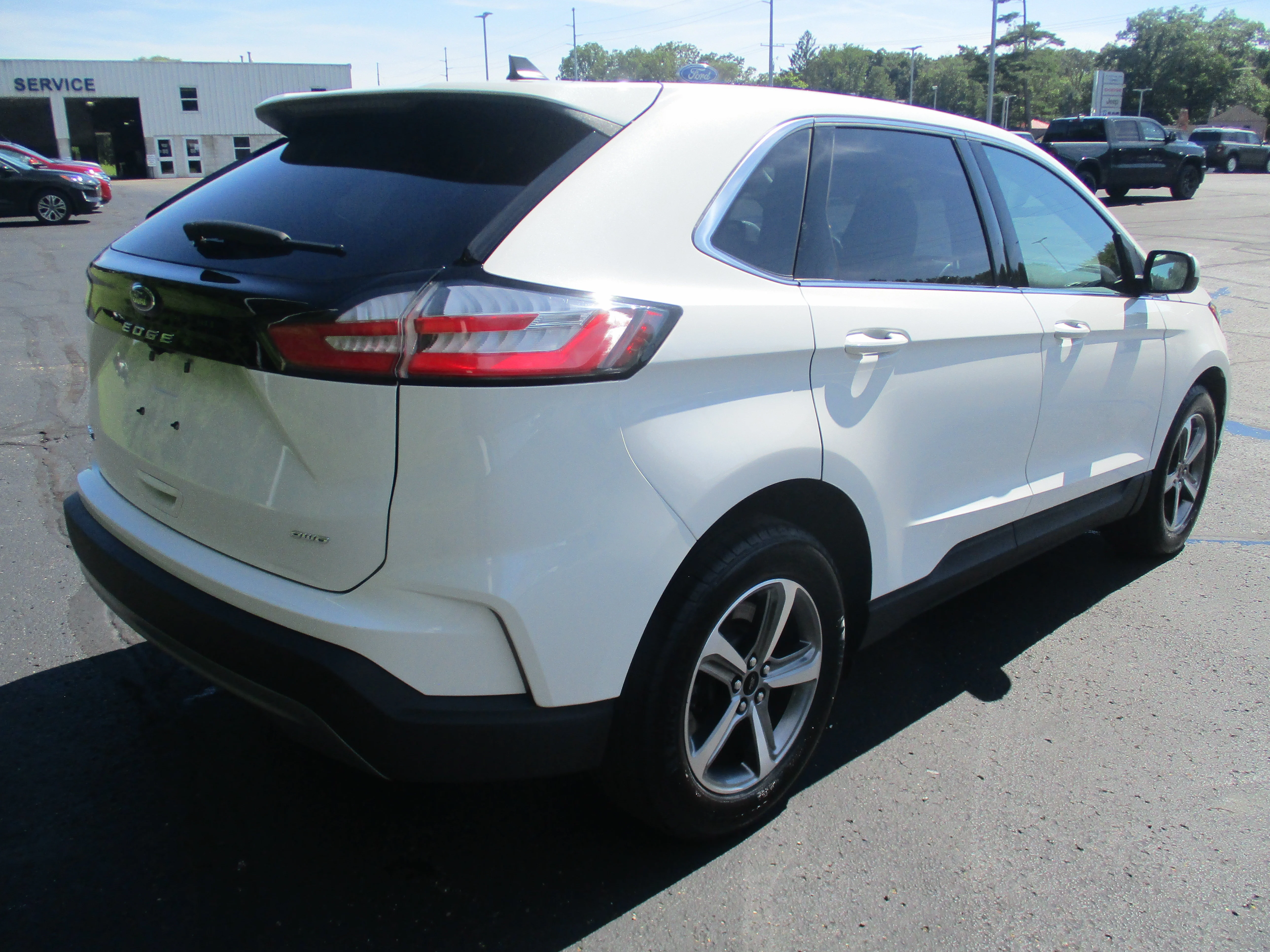 Used 2023 Star White Metallic Tri-Coat Ford SEL image 59