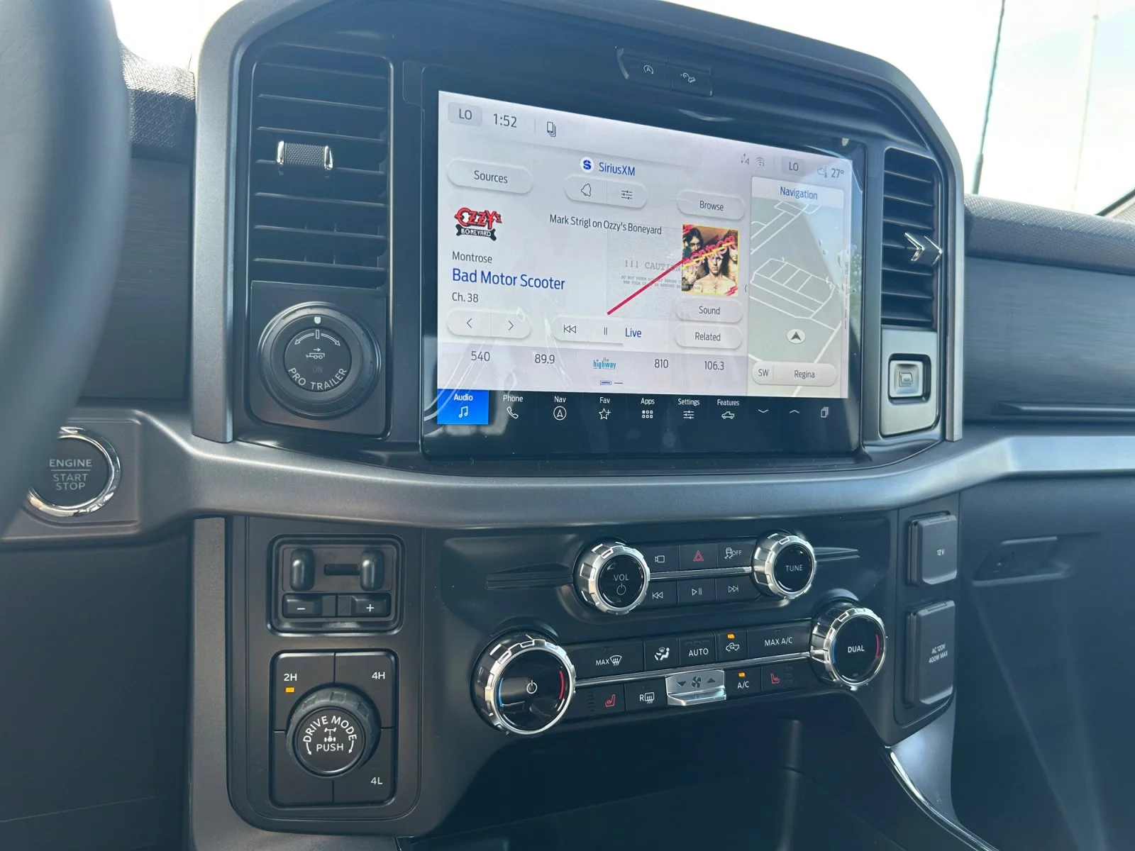 New 2026 Oxford White Ford XLT image 22