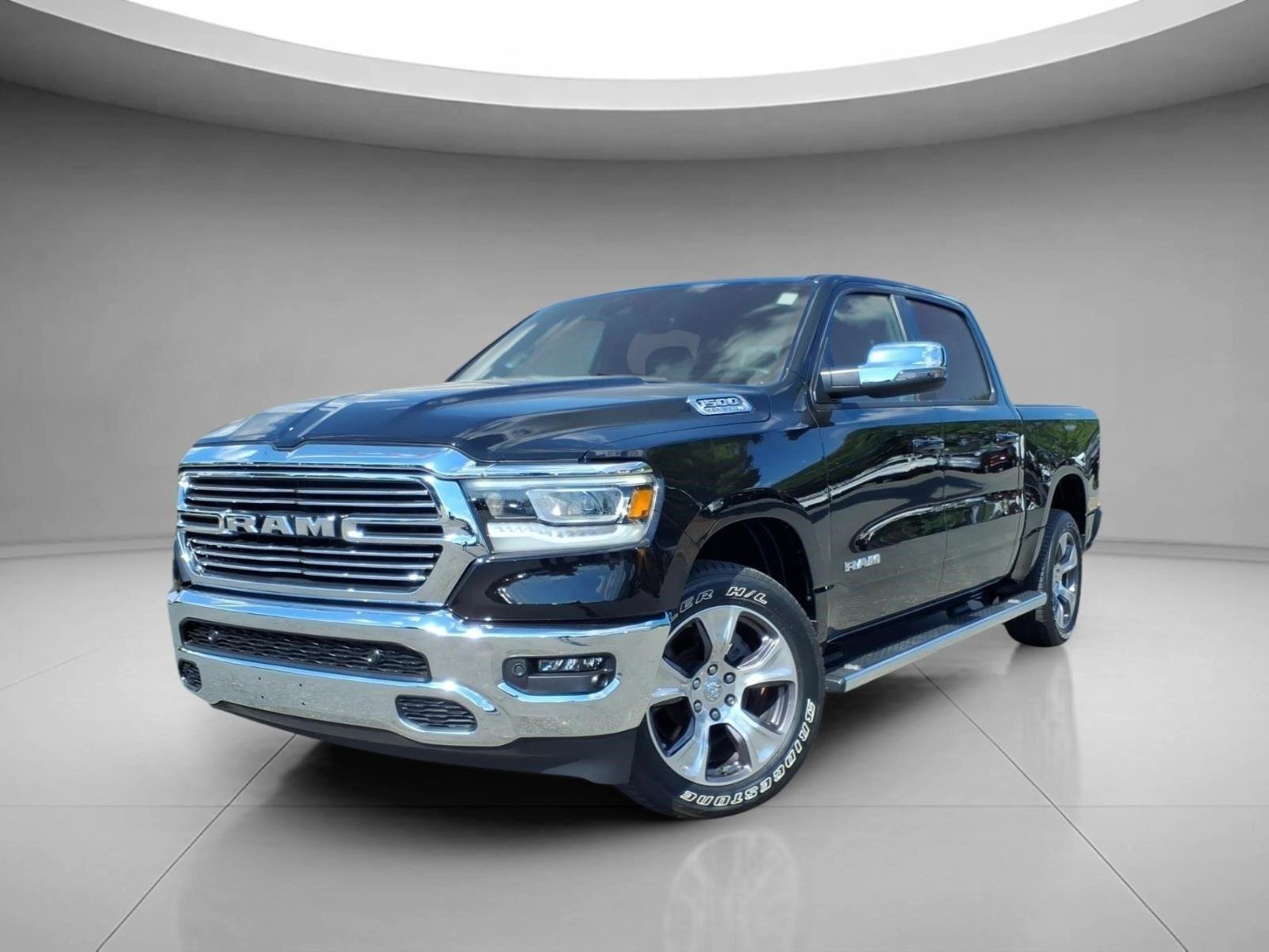 2024 RAM 1500 Laramie 4x4 Crew Cab 5'7's photo