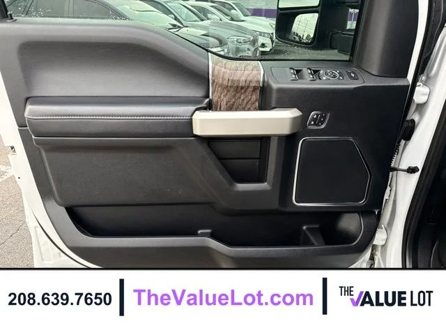 Used 2019 White Ford Lariat image 19