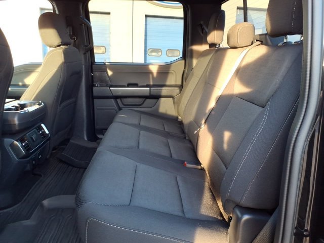 Used 2023 Black Ford XLT image 18