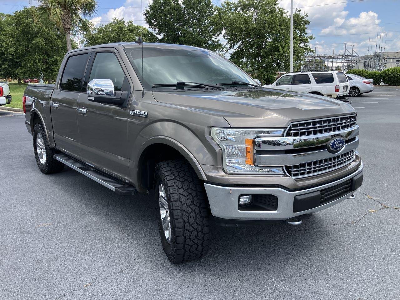 Used 2019 Gray (Stone Gray) Ford Lariat SuperCrew 4WD image 7