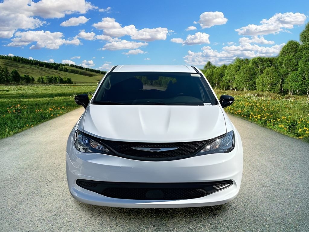 New 2026 Bright White Clear-Coat Exterior Paint Chrysler LX image 2
