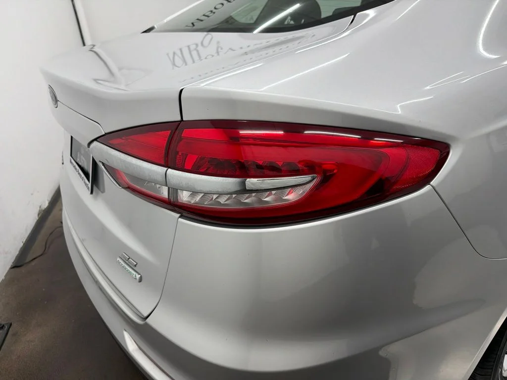 Used 2019 Silver Ford SE image 12