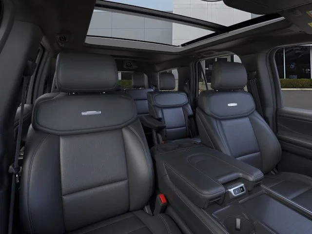New 2025 Star White Metallic Tri-Coat Ford Platinum® image 10