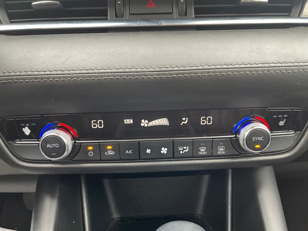 Used 2018 Black Mazda Touring image 17