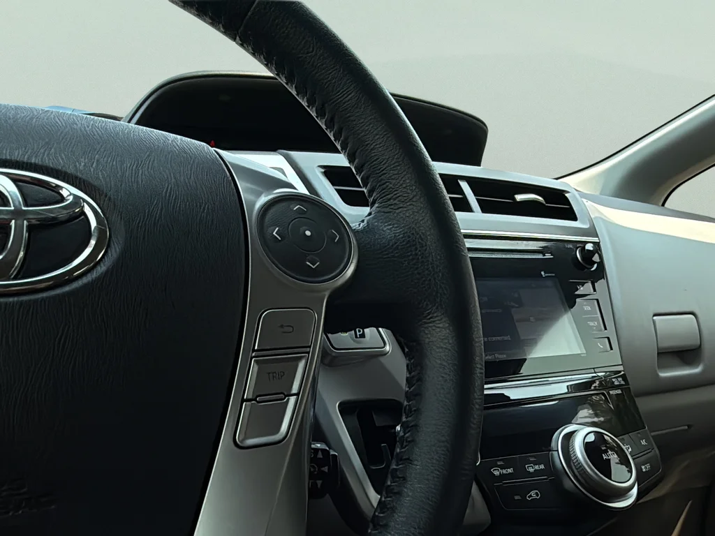Used 2015 Magnetic Gray Metallic Toyota Four image 17