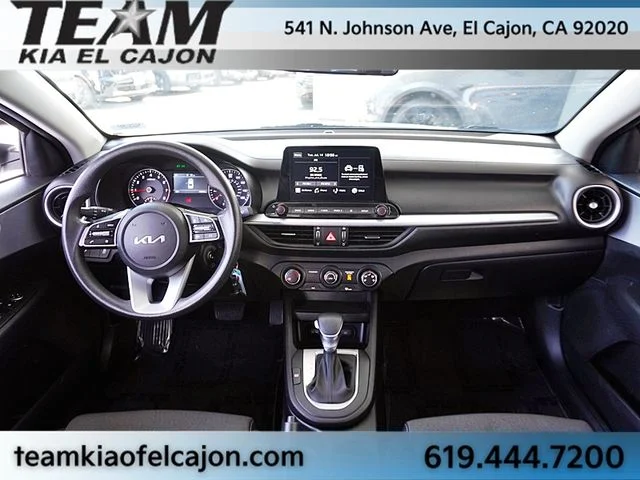 Used 2024 White Kia LXS image 17