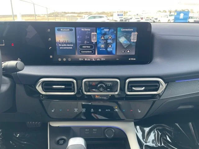2026 Nissan Sentra SL - Photo 10