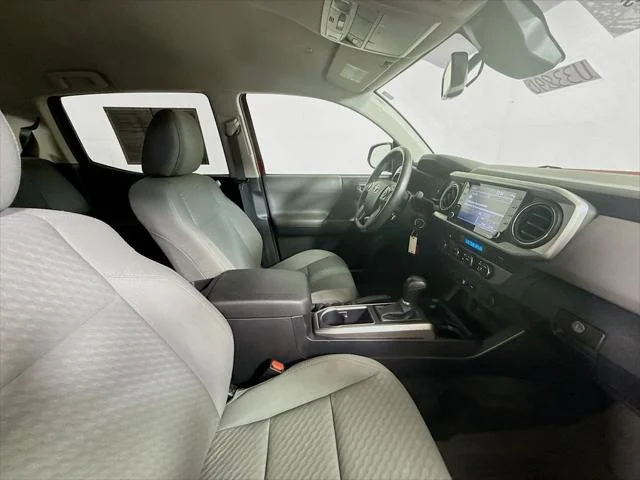 Certified Used 2022 BARCELONA RED MET. Toyota  image 26