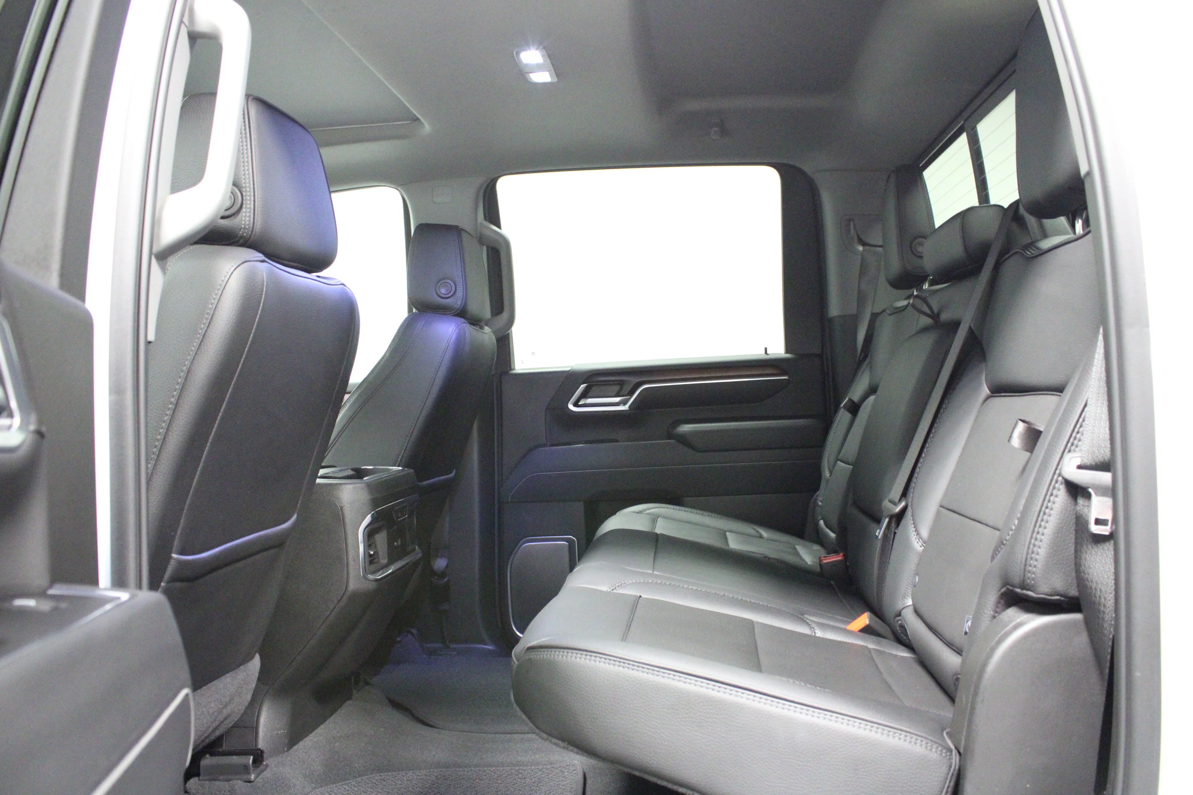 Used 2026 Glacier White Tricoat GMC Denali image 13