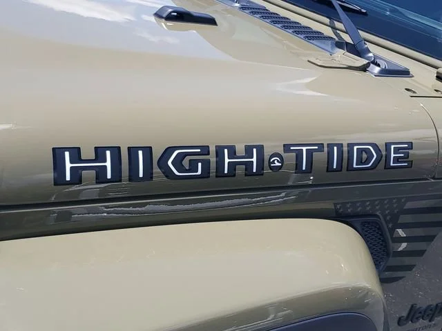 Used 2025 41 Jeep High Tide image 29